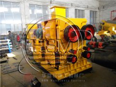 为什么客户愿意排单订购我们星空平台的煤块四齿辊破碎机